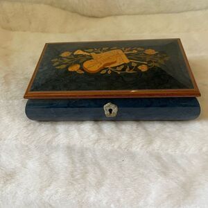 Vintage  Romance high gloss Navy Blue inlaid musical jewelry box made in…